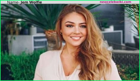 Jem Wolfie (Instagram Star) Age, Bio, Height, Weight, Body Measurements, Boyfriend, Net Worth, Facts